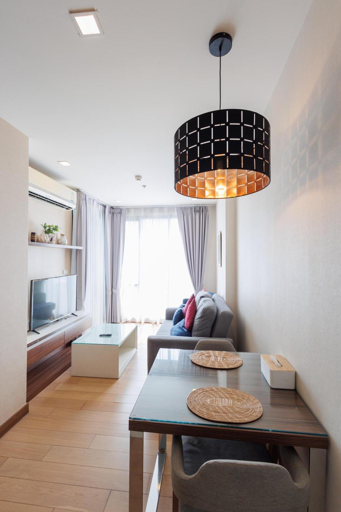 The Astra Condo City Center Chiang Mai Exteriör bild