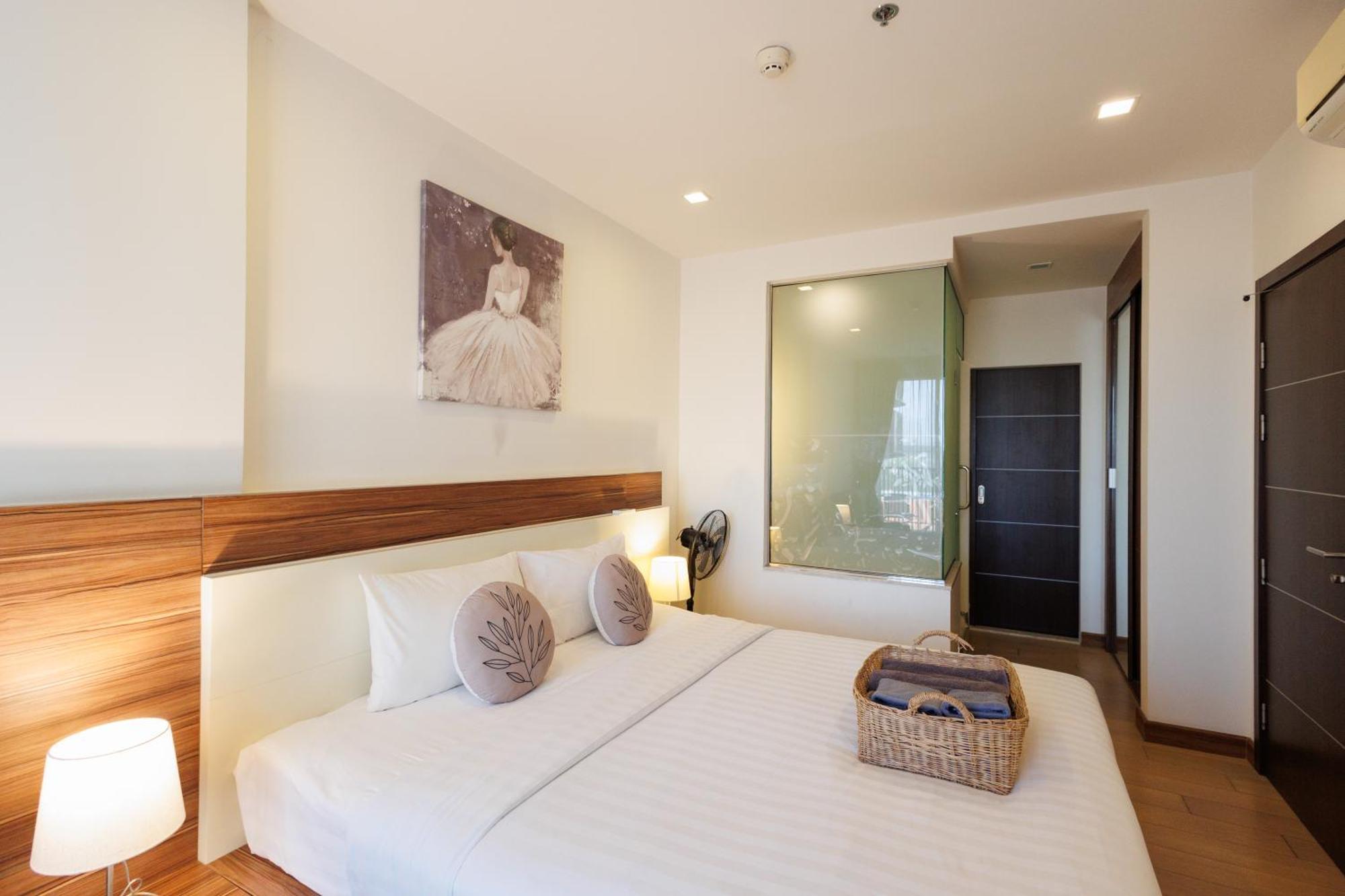 The Astra Condo City Center Chiang Mai Exteriör bild
